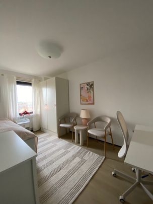 Rum uthyres nära SLU till kvinnliga studenter - Photo 1