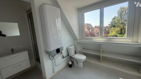 Appartement à proximité de la gare d'HAZEBROUCK Appartement de type T2 rénové - Une entrée ... - Photo 4