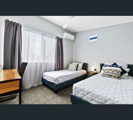 1B/404 Esplanade, Torquay, Qld 4655 - Photo 5