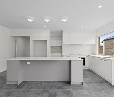 30 Sian Circuit, Waurn Ponds - Photo 1