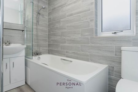 Hook Road, Epsom - Photo 5