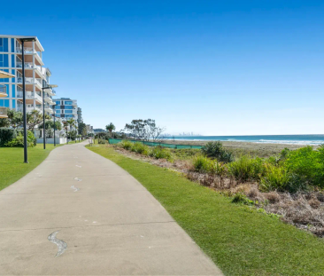 2/269 Golden Four Drive, Bilinga, Qld 4225 - Photo 2