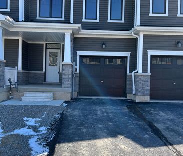 For Lease - 52 Ever Sweet Way Unit# B229-05, Thorold, Ontario - Photo 3