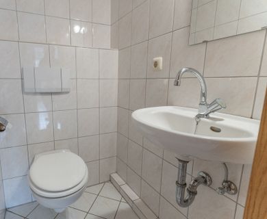 Schöne ca. 135 m² große 4-Zimmer-Maisonettewohnung mit Dachatelier und Westloggia in Garenfeld! - Photo 5