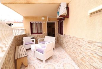 Apartamento con patio en La Mata