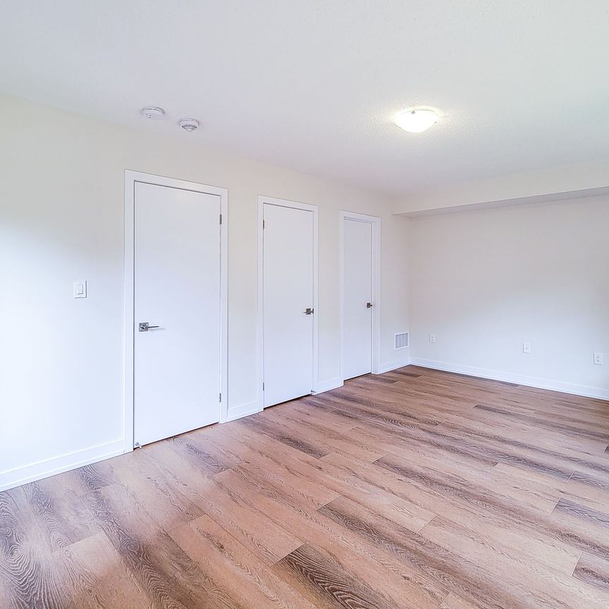 For Lease - 1364 Kaniv Street, Oakville, Ontario - Photo 1