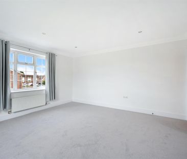 To Let 1 Bed Apartment - Photo 5