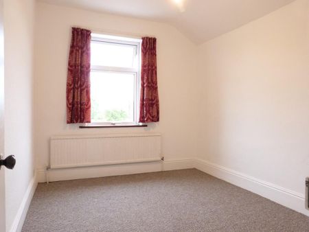 3 bedroom end of terrace house to rent - Photo 5