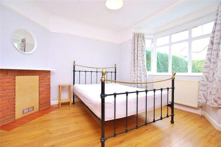 4 bedroom semi-detached house to rent - Photo 5