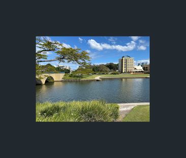 Fully furnished master bedroom with ensuite include all bills, five... - Photo 4