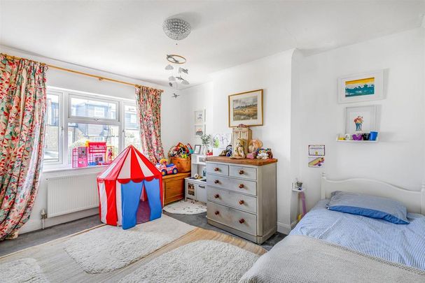 4 bedroom house to rent - Photo 1