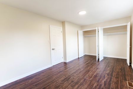 For Lease - 1553 Norwill Crescent, Oshawa, Ontario - Photo 2