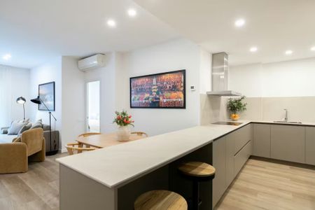 Carrer de París, Barcelona, Catalonia 08036 - Photo 5