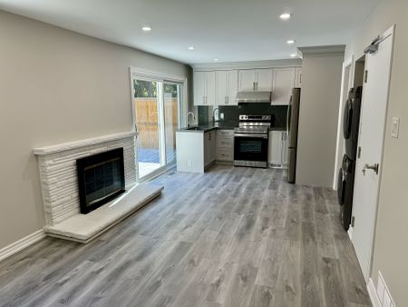 For Lease - 19 Waring Court Unit# Lower, Toronto, Ontario - Photo 3