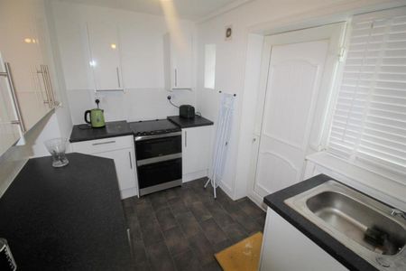 Hollyhedge Road, Manchester, M22 8HW - Photo 2