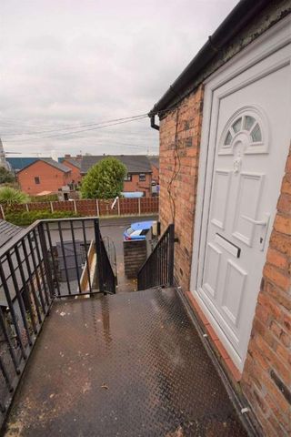 Victoria Road, Stoke-on-trent, Staffordshire, ST4 - Photo 4