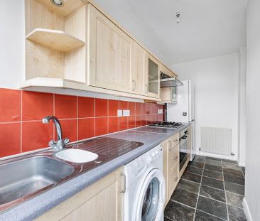 2 bedroom maisonette to rent - Photo 3