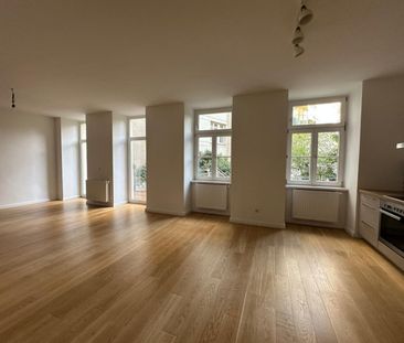 LOFTARTIGE, neuwertige Stilaltbauwohnung mit Terrasse und Eigengarten! - Photo 2