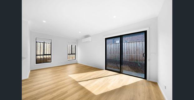 For Lease - Modern Family Home in Manor Lakes - Photo 1