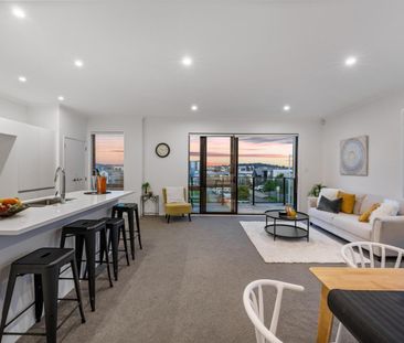 Sunny Corner Home - Photo 4