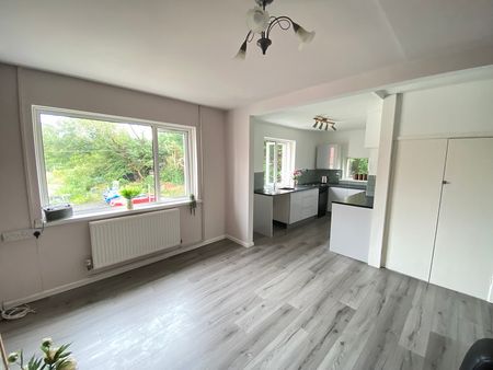 Malthall, Llanrhidian, SA3 - Photo 3