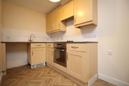 2 bedroom flat to rent - Photo 5