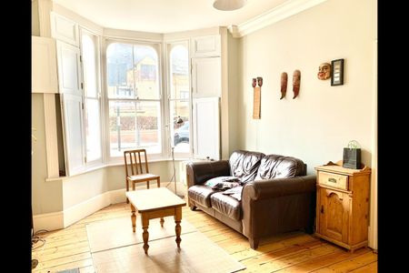 Room in a Shared House, Medway Road, E3 - Photo 3