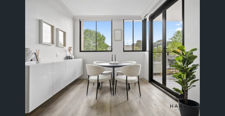 A Spacious Home in the Heart of St Leonards' Vibrant Precinct - Photo 4