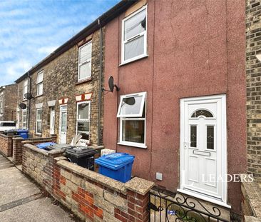 3 bedroom house to rent Raglan Street, NR32 - Photo 4