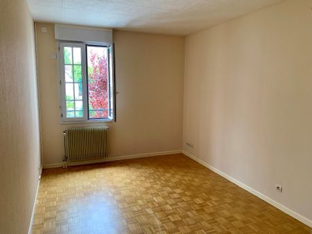 Location Appartement 4 pièces 73m² - Photo 2