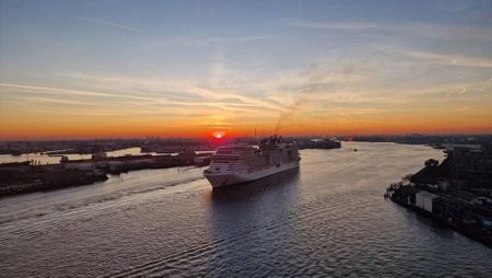 Te huur: Appartement Lloydkade in Rotterdam - Photo 2