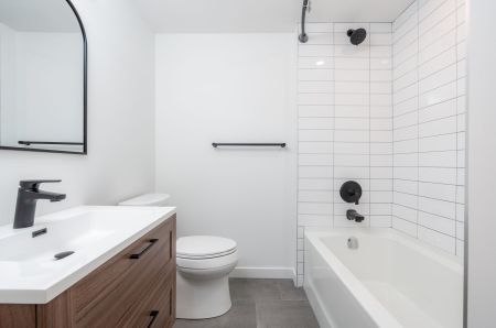 For Lease - 46 Rutland Street Unit# Lower, Toronto, Ontario - Photo 2