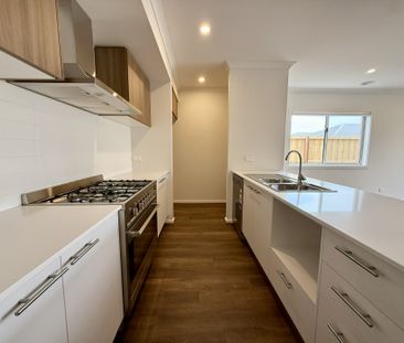 29 Imitation Road, Tarneit VIC, Belconnen - Photo 5