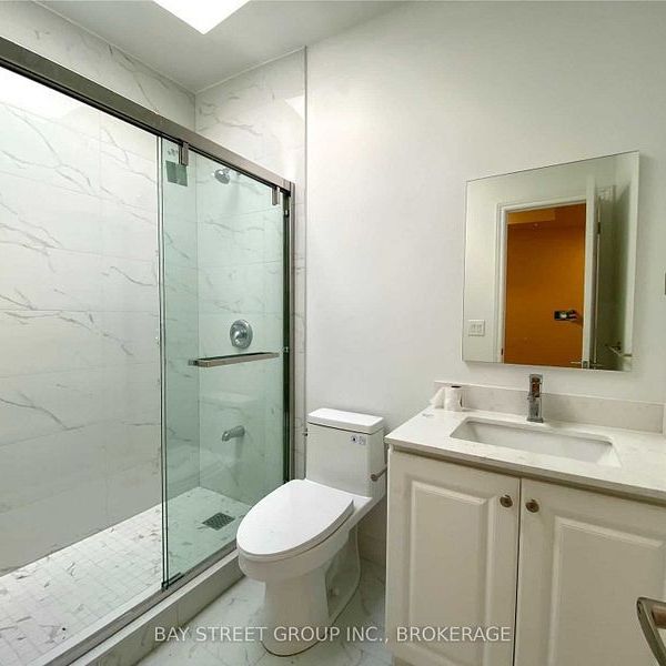For Lease - 3238 Yonge Street Unit# 2nd Fl, Toronto, Ontario - Photo 1