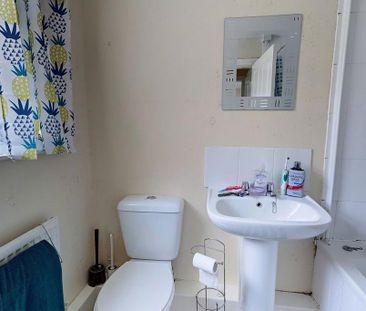 2 bedroom house to rent - Photo 3