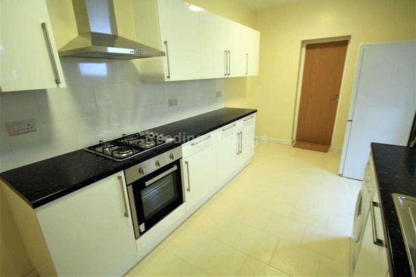 Norris Road, Reading, RG6 - Photo 1