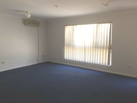 2/275 Melton Road, Northgate QLD, Belconnen - Photo 3