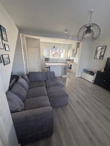 Valley Road, Wirral - Photo 2