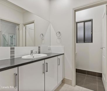 The Size Will Surprise - Photo 4