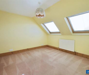 4 bedroom semi-detached bungalow to rent - Photo 3