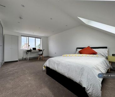 1 bedroom in a house share to rent - Photo 4