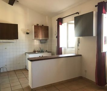 Location Appartement 1 pièce 46m² PIERREFEU DU VAR 83390 - Photo 4