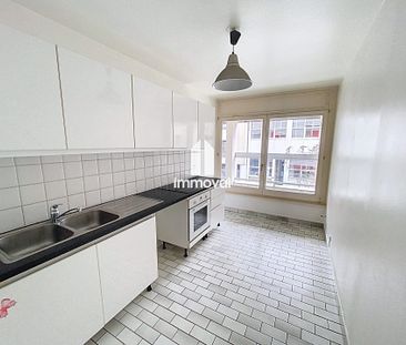 HALLES - Spacieux 3 pces de 81.25m² avec balcon, parking et gre - Photo 3