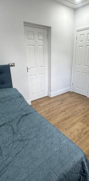 House share to rent - Photo 1