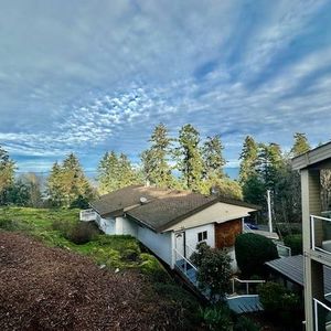 Top Floor One Bedroom Units at 4550 Cordova Bay Rd - Photo 2