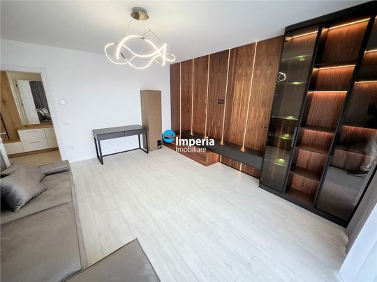 Apartament NOU, 3 camere + Parcare, Copou ! - Fotografie 1