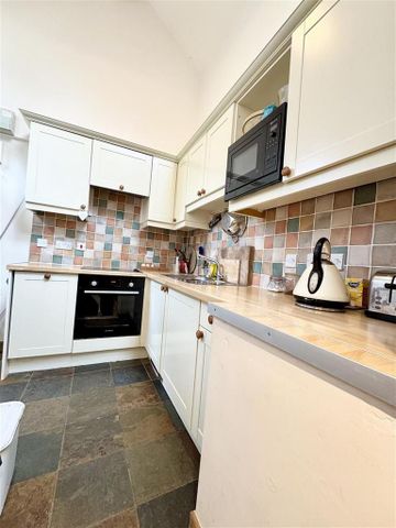 1 bedroom barn conversion to rent - Photo 3