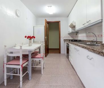 Carrer de Campoamor, Valencia, Valencian Community 46022 - Photo 5