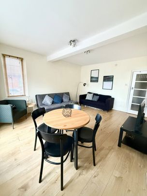 2 Bed Flat, Shepherds Bush Road, W6 - Photo 1