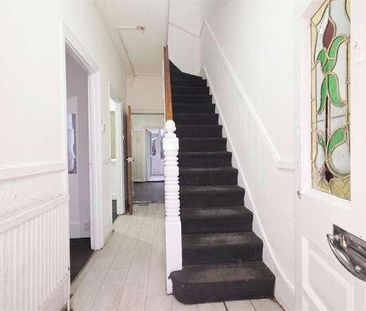 Eton Road, Ilford, IG1 - Photo 5
